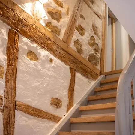 Pastis Nocleg ze śniadaniem 3*